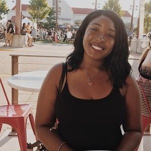 Meet your Posher, Milika